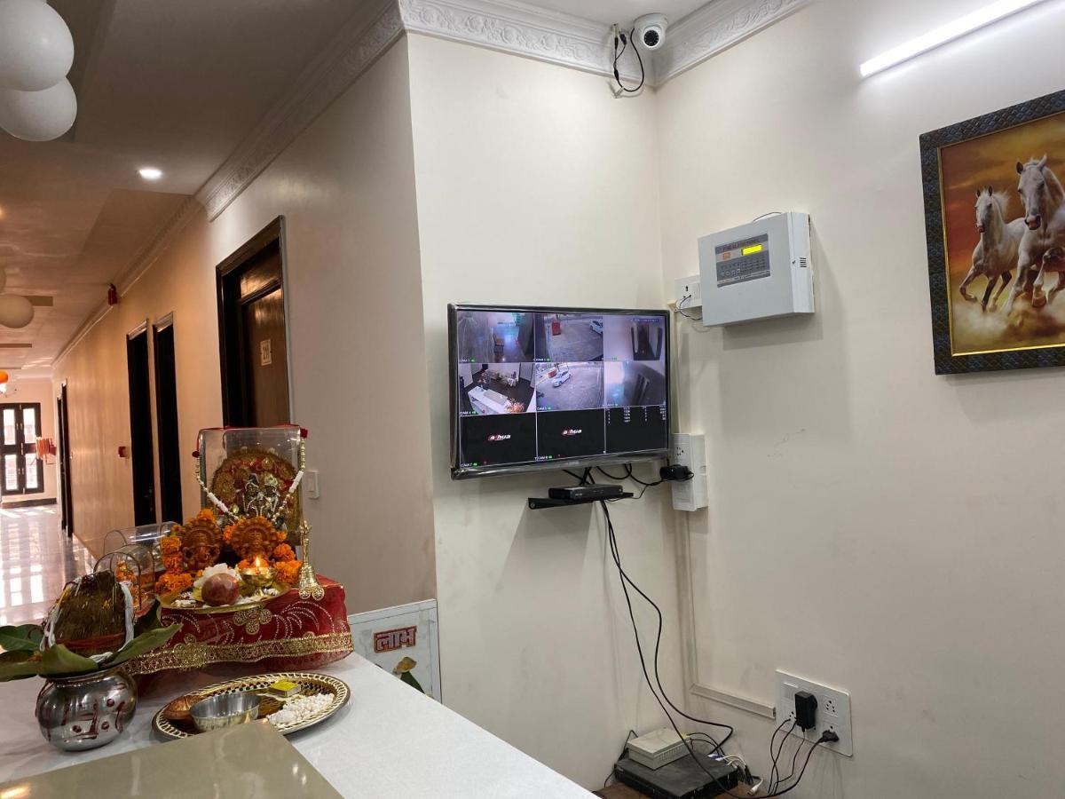 S.R Plaza Hotel Khurja Exterior foto