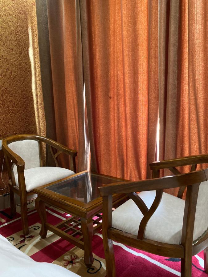 S.R Plaza Hotel Khurja Exterior foto